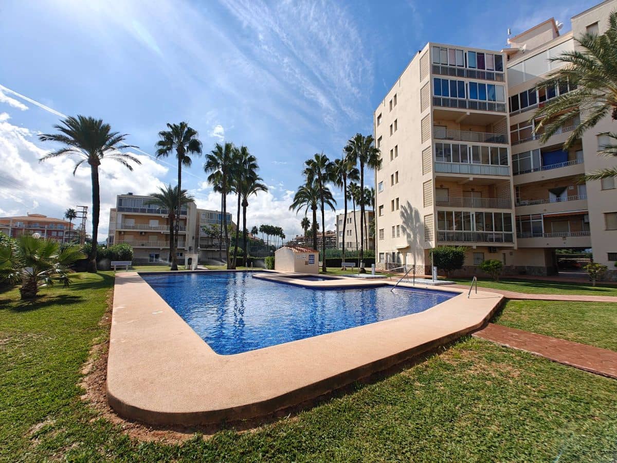 2 bedroom Apartment for rent in Denia with pool garage - € 750 (Ref: 10161780)