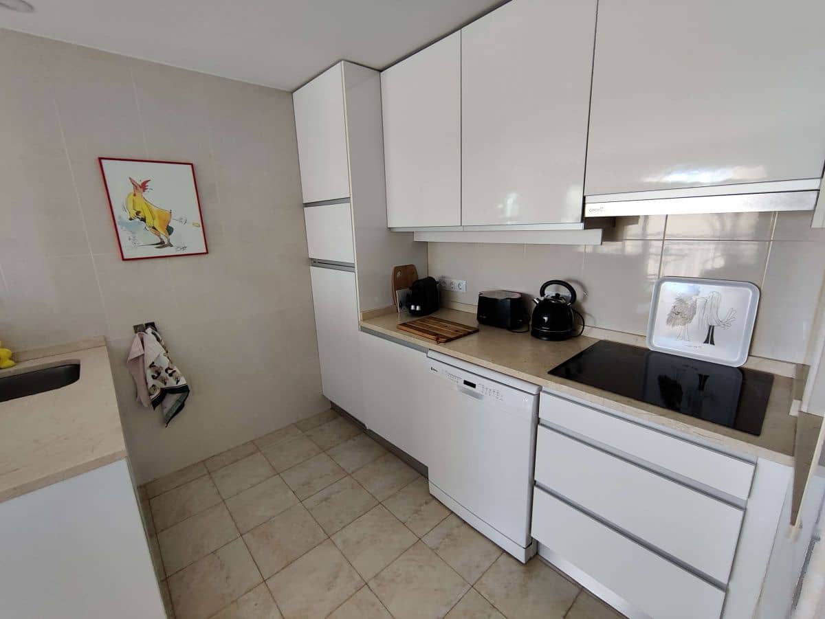 2 sovrum Lägenhet att hyra i Denia med garage - 735 € (Ref: 3664228)