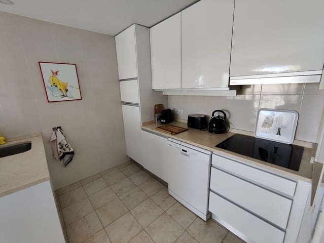 2 sovrum Lägenhet att hyra i Dénia med garage - 735 € (Ref: 3664228)