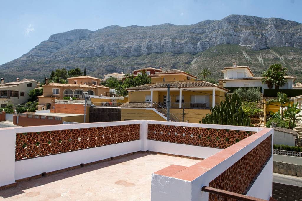 4 bedroom Villa for rent in Denia with pool - € 1,650 (Ref: 3664754)