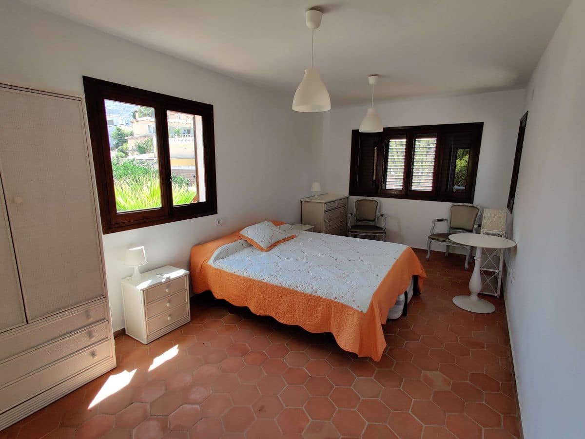 4 bedroom Villa for rent in Denia with pool - € 1,650 (Ref: 3664754)