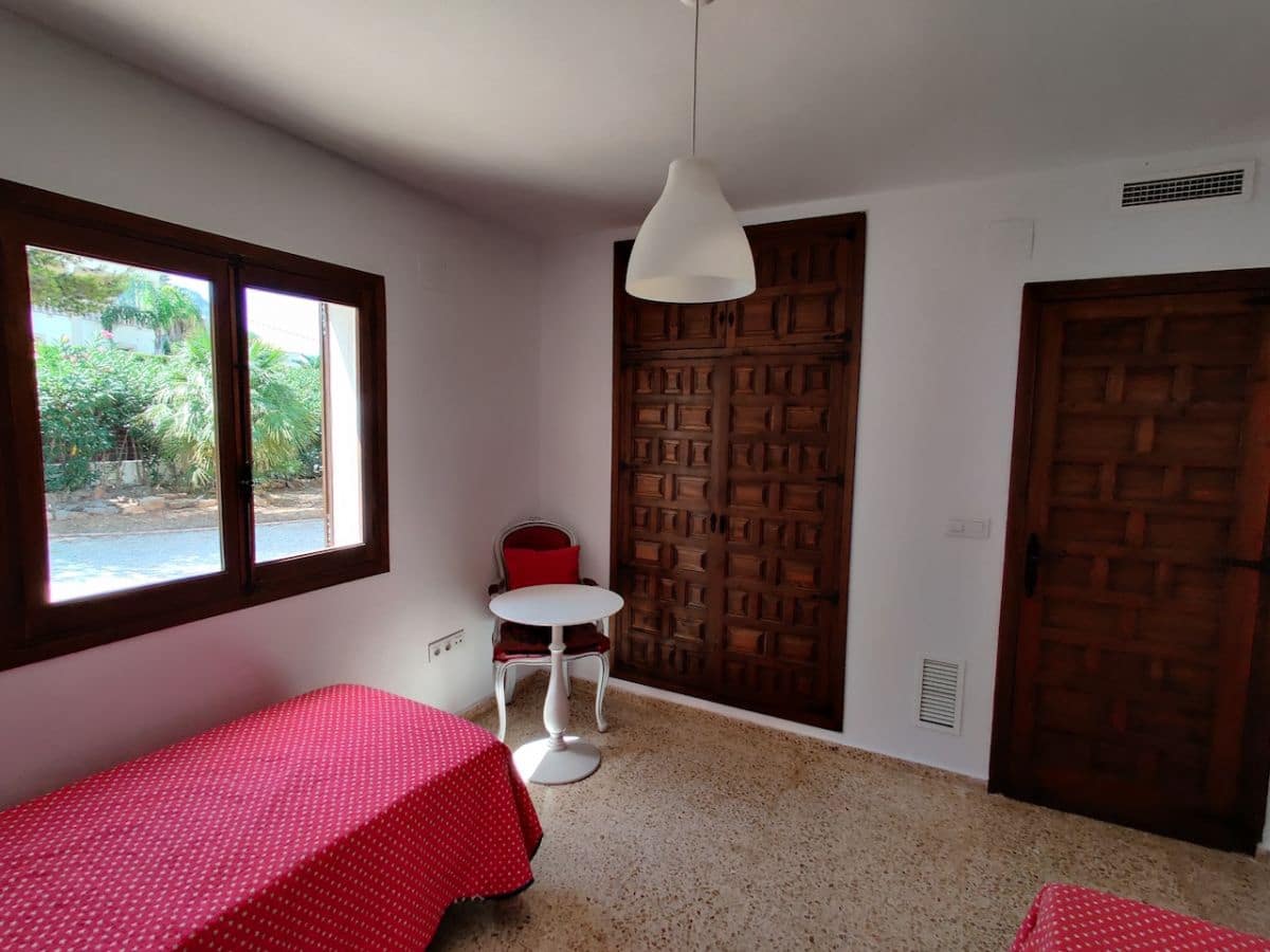 4 bedroom Villa for rent in Denia with pool - € 1,650 (Ref: 3664754)