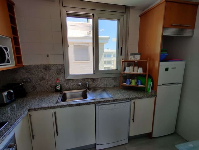 3 soveværelse Lejlighed til leje i Dénia med swimmingpool garage - € 900 (Ref: 3664756)