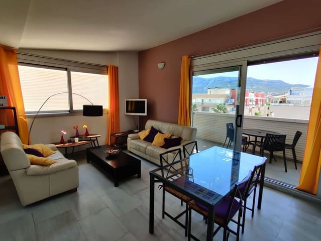 3 soveværelse Lejlighed til leje i Dénia med swimmingpool garage - € 900 (Ref: 3664756)