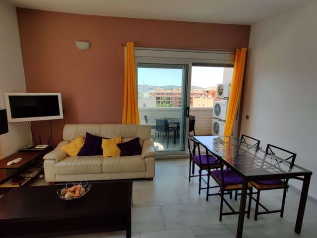 3 soveværelse Lejlighed til leje i Dénia med swimmingpool garage - € 900 (Ref: 3664756)