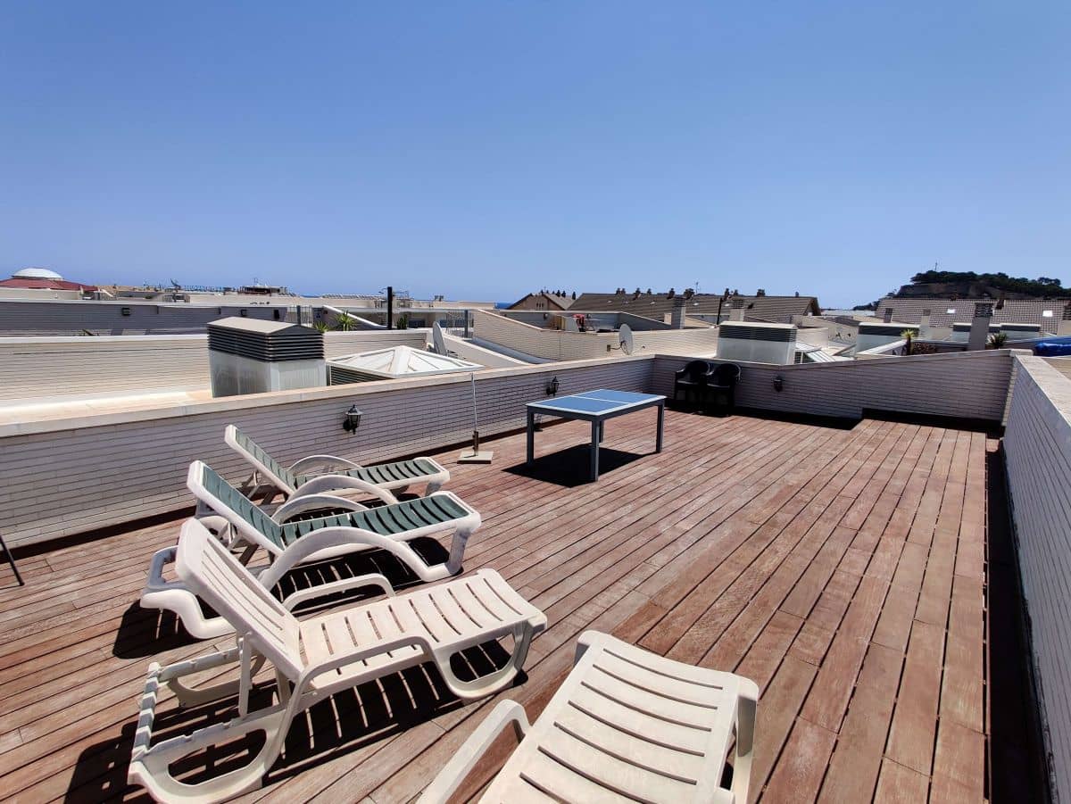 3 soverom Leilighet til leie i Denia med svømmebasseng garasje - € 900 (Ref: 3664756)