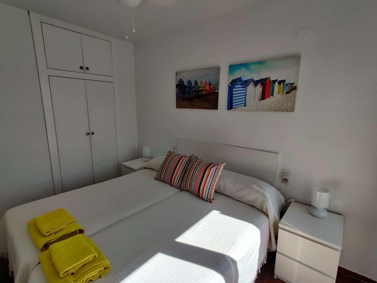 3 bedroom Apartment for rent in Denia with pool garage - € 650 (Ref: 4059488)