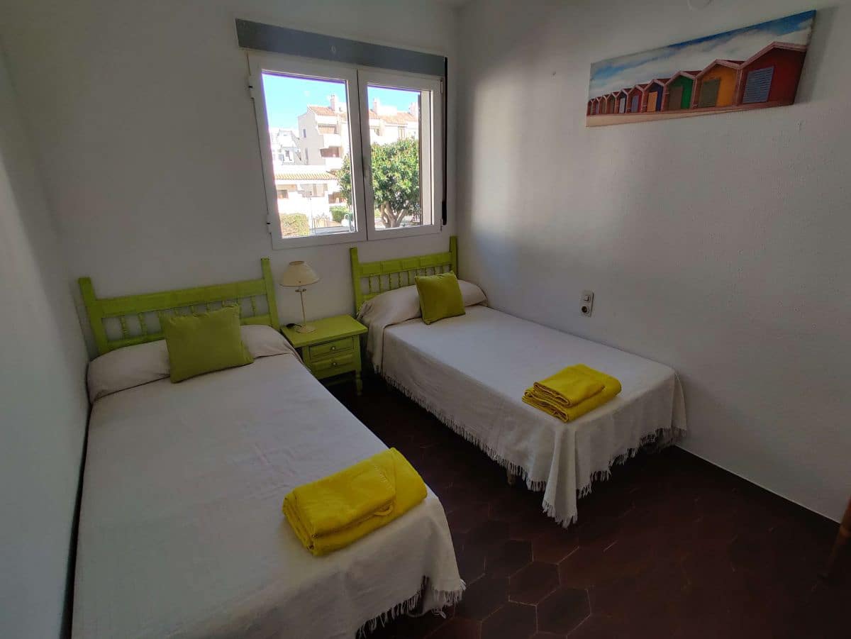 3 bedroom Apartment for rent in Denia with pool garage - € 650 (Ref: 4059488)