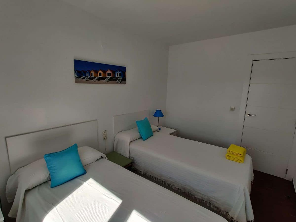 3 bedroom Apartment for rent in Denia with pool garage - € 650 (Ref: 4059488)