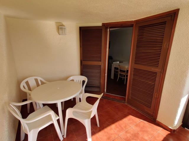 3 sypialnia Apartament do wynajęcia w Dénia z basenem garażem - 650 € (Ref: 4059488)