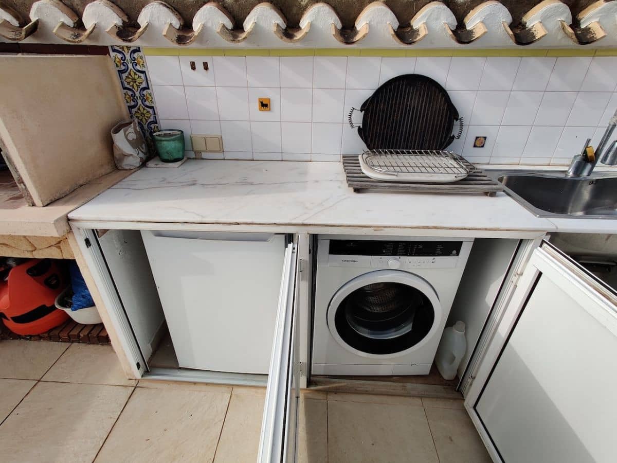 Villa/Maison de 3 chambres à louer à Denia avec garage - 1 300 € (Ref: 4240610)