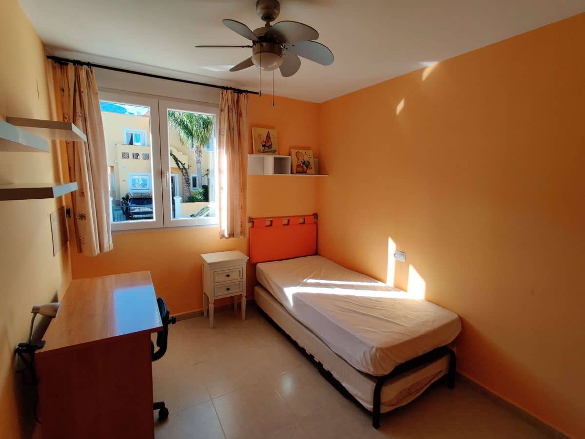 3 makuuhuone Omakotitalo vuokrattavana paikassa Denia mukana uima-altaan 
autotalli - 1 000 € (Ref: 4241918)