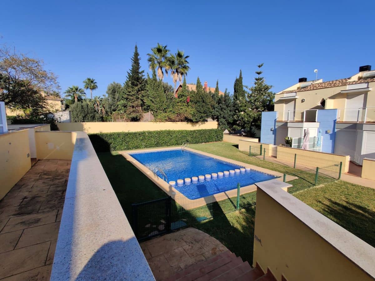 3 makuuhuone Omakotitalo vuokrattavana paikassa Denia mukana uima-altaan 
autotalli - 1 000 € (Ref: 4241918)