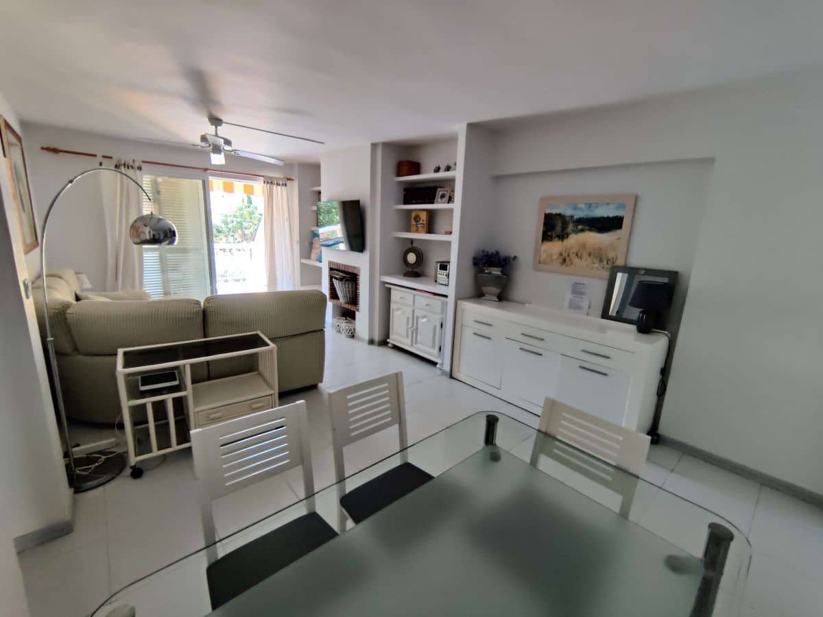 Apartamento de 2 habitaciones en Dénia en alquiler con piscina garaje - 825 € (Ref: 4741394)