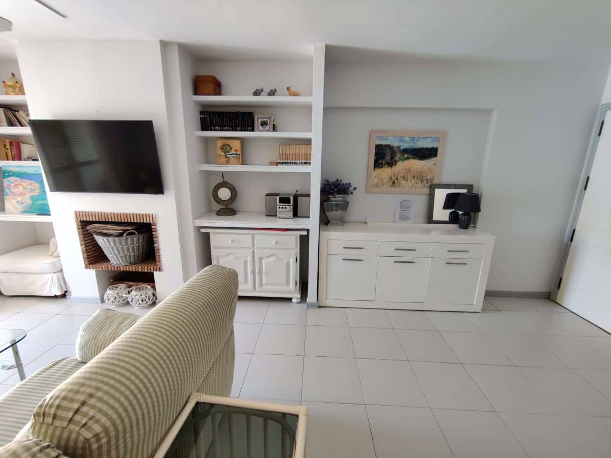 Apartamento de 2 habitaciones en Dénia en alquiler con piscina garaje - 825 € (Ref: 4741394)