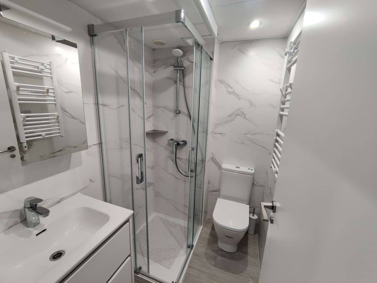 Apartamento de 2 habitaciones en Dénia en alquiler con piscina garaje - 825 € (Ref: 4741394)