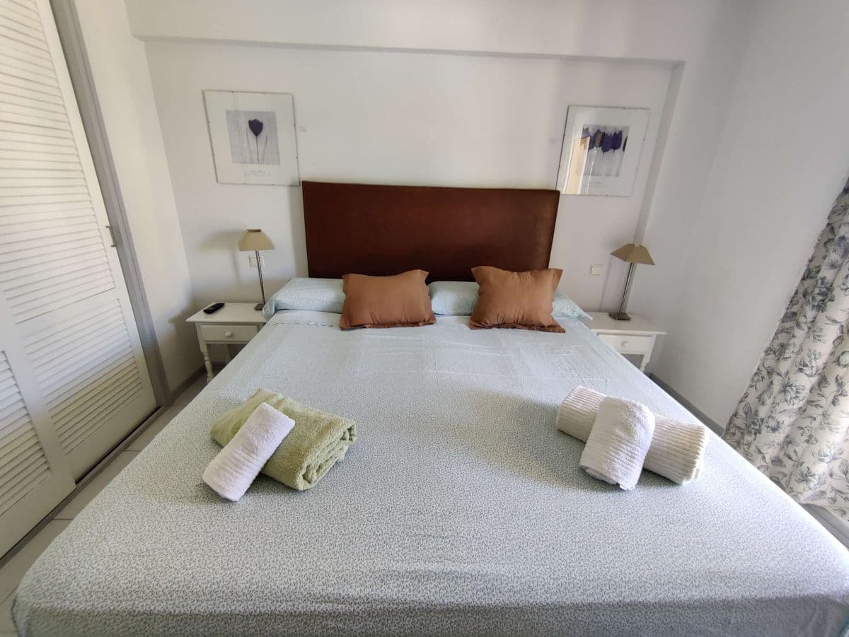 Apartamento de 2 habitaciones en Dénia en alquiler con piscina garaje - 825 € (Ref: 4741394)