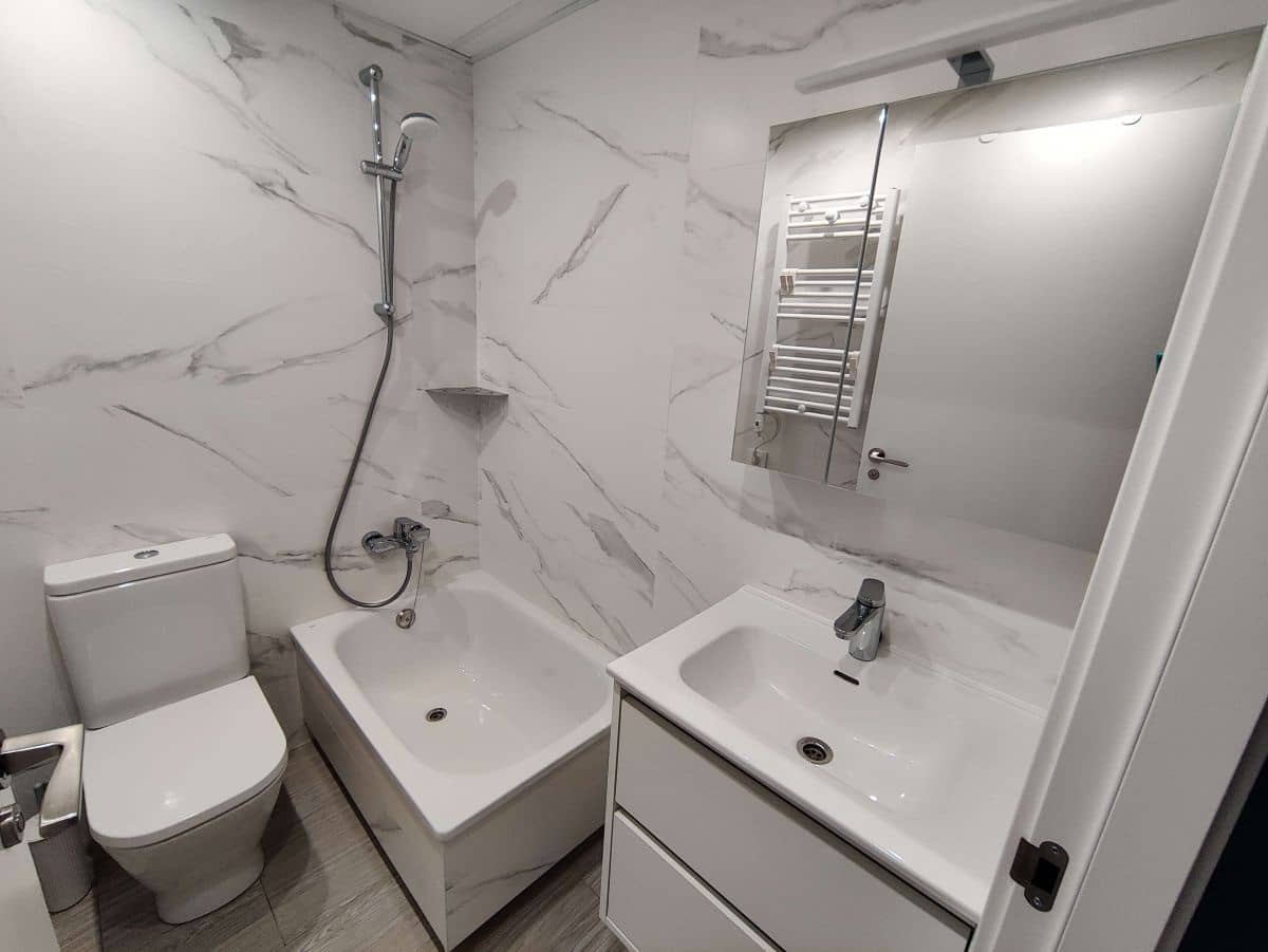 Apartamento de 2 habitaciones en Dénia en alquiler con piscina garaje - 825 € (Ref: 4741394)