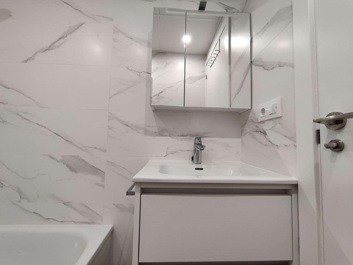 Apartamento de 2 habitaciones en Dénia en alquiler con piscina garaje - 825 € (Ref: 4741394)