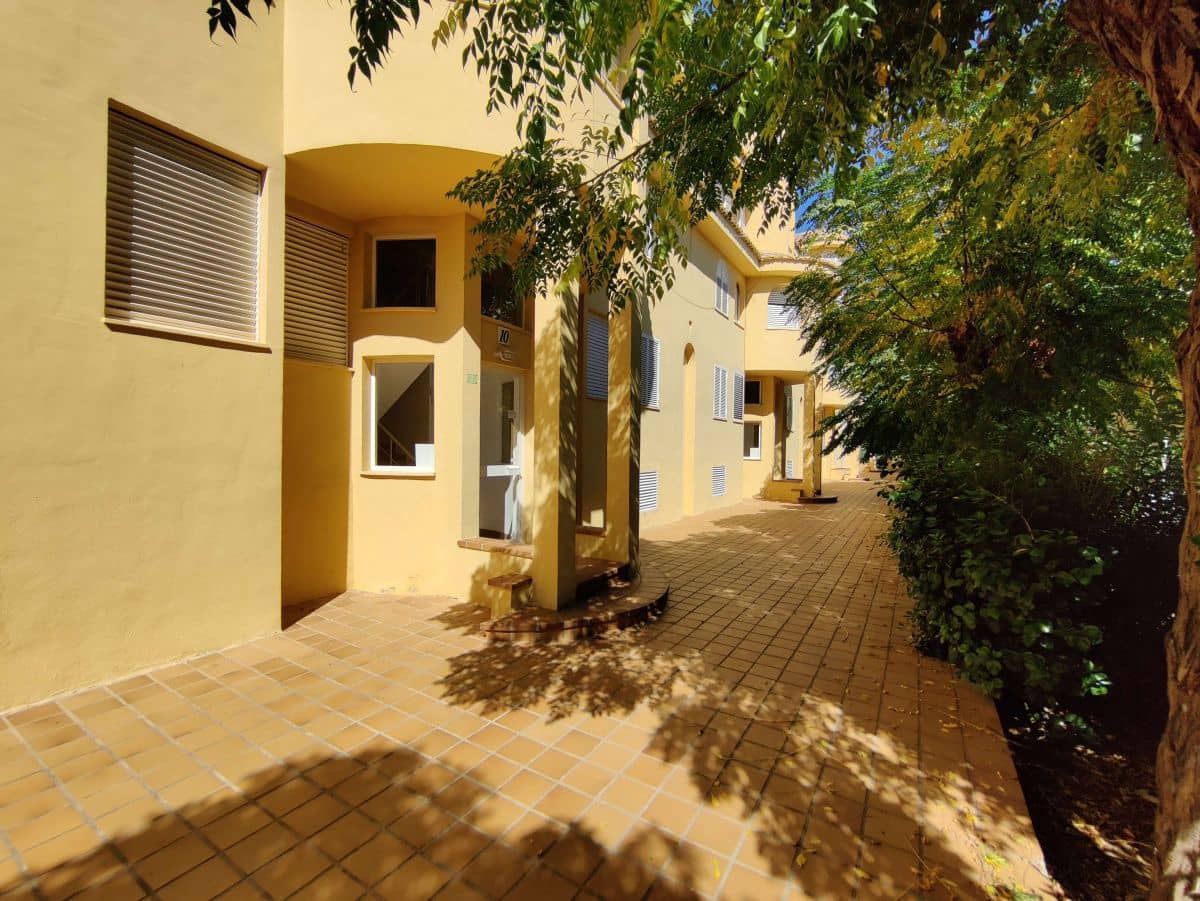 Apartamento de 2 habitaciones en Dénia en alquiler con piscina garaje - 825 € (Ref: 4741394)