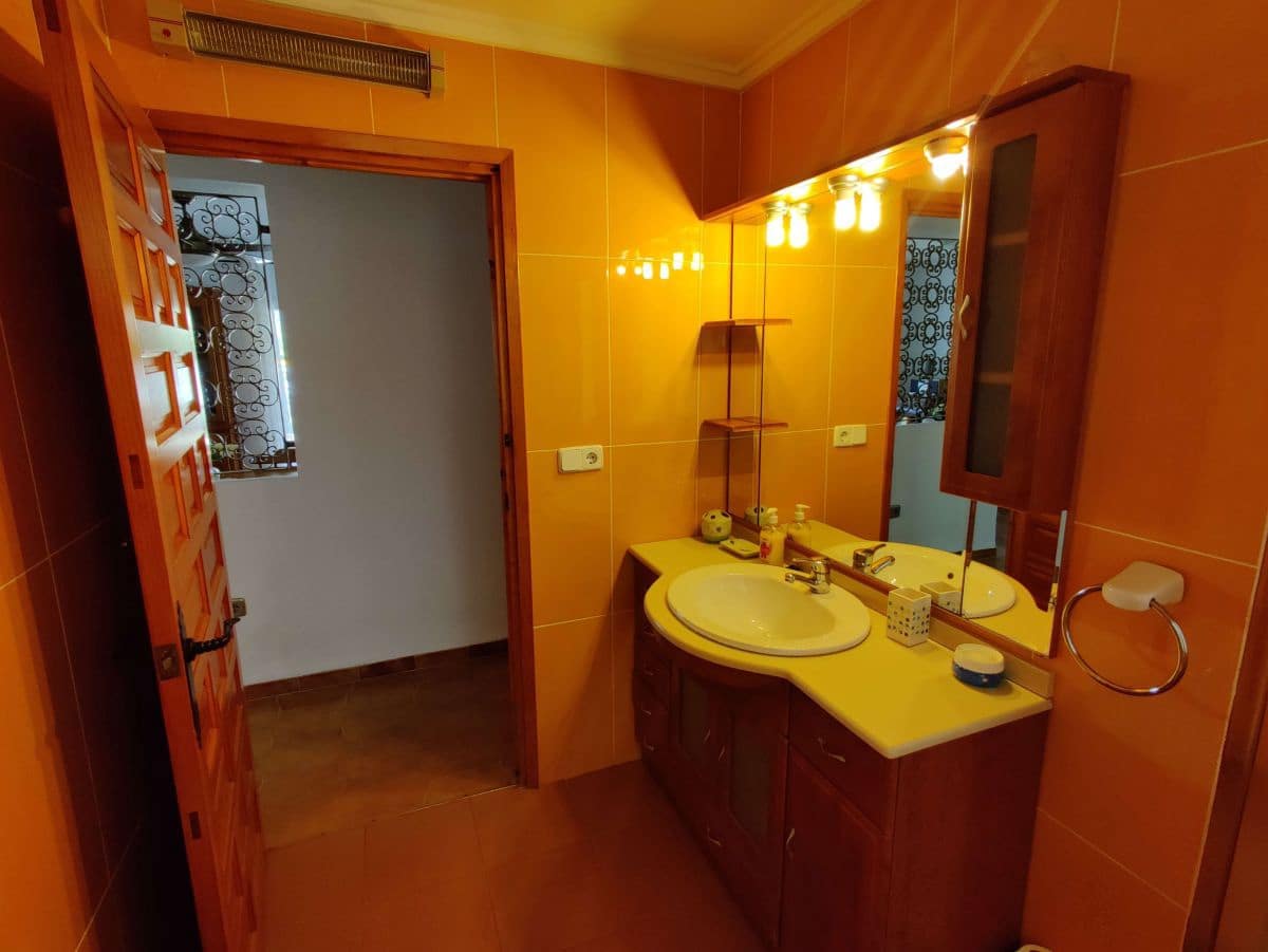 3 bedroom Apartment for rent in Denia with garage - € 795 (Ref: 4914489)