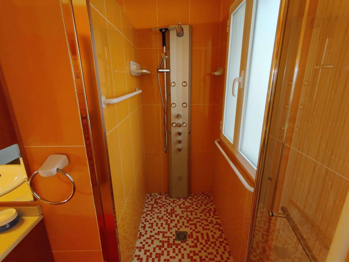 3 bedroom Apartment for rent in Denia with garage - € 795 (Ref: 4914489)