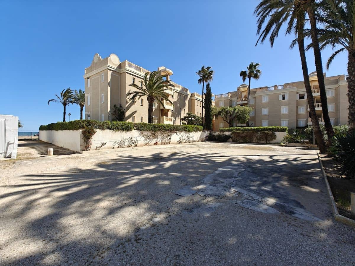 3 bedroom Apartment for rent in Denia with garage - € 795 (Ref: 4914489)