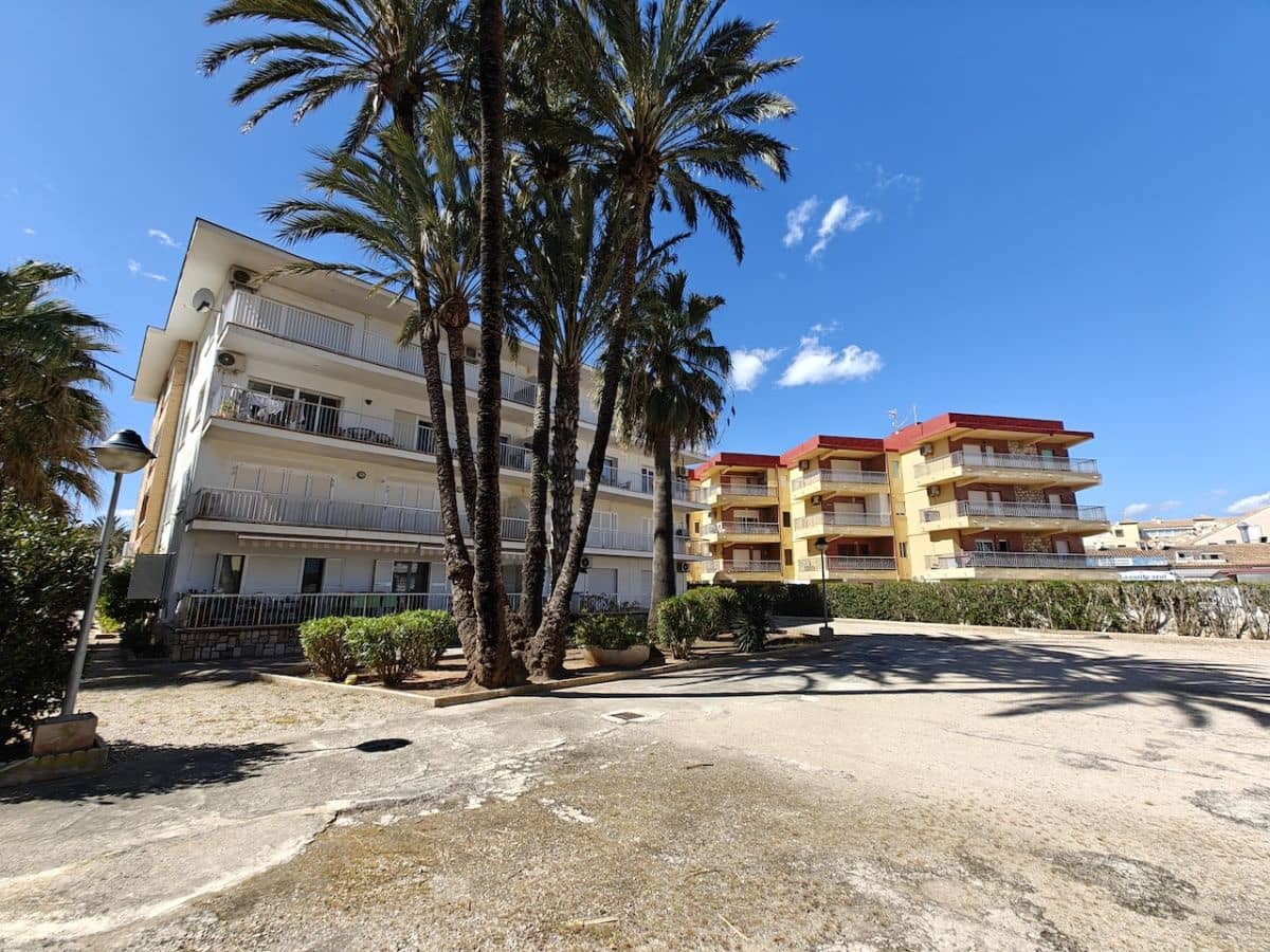 3 bedroom Apartment for rent in Denia with garage - € 795 (Ref: 4914489)