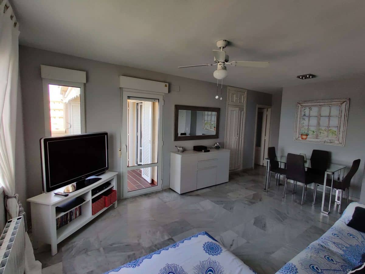 2 bedroom Apartment for rent in Denia with pool garage - € 900 (Ref: 5453103)