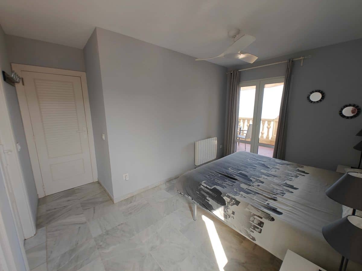 2 soverom Leilighet til leie i Denia med svømmebasseng garasje - € 950 (Ref: 5453103)