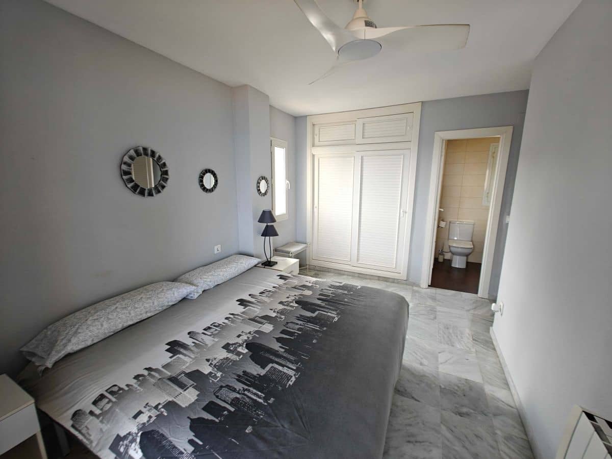 2 soverom Leilighet til leie i Denia med svømmebasseng garasje - € 950 (Ref: 5453103)