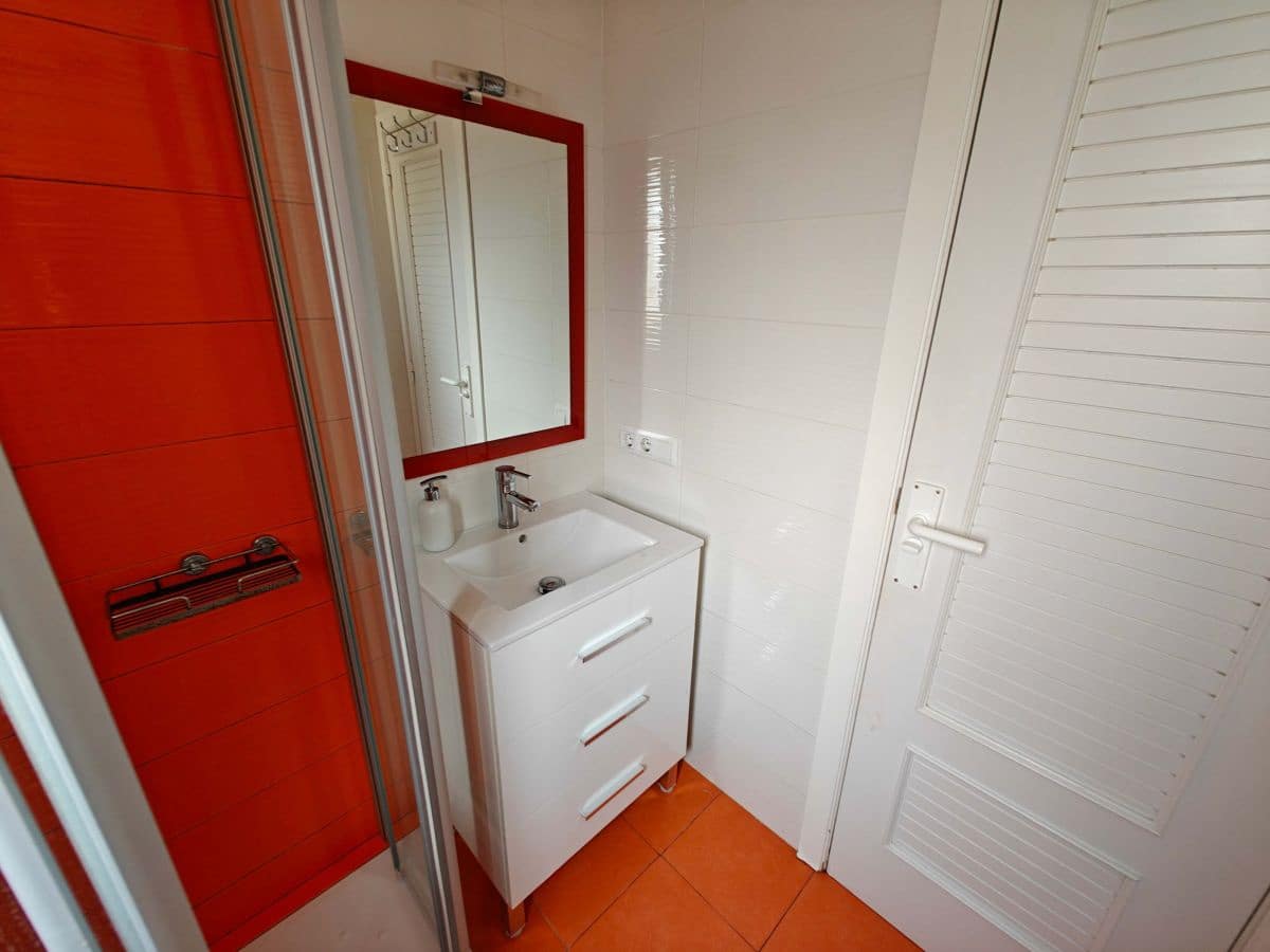 2 soverom Leilighet til leie i Denia med svømmebasseng garasje - € 950 (Ref: 5453103)