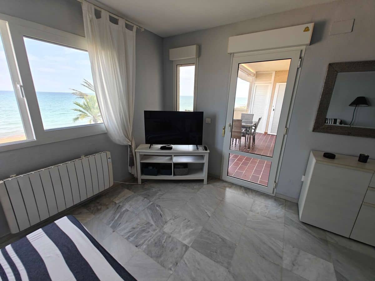 2 soverom Leilighet til leie i Denia med svømmebasseng garasje - € 950 (Ref: 5453103)