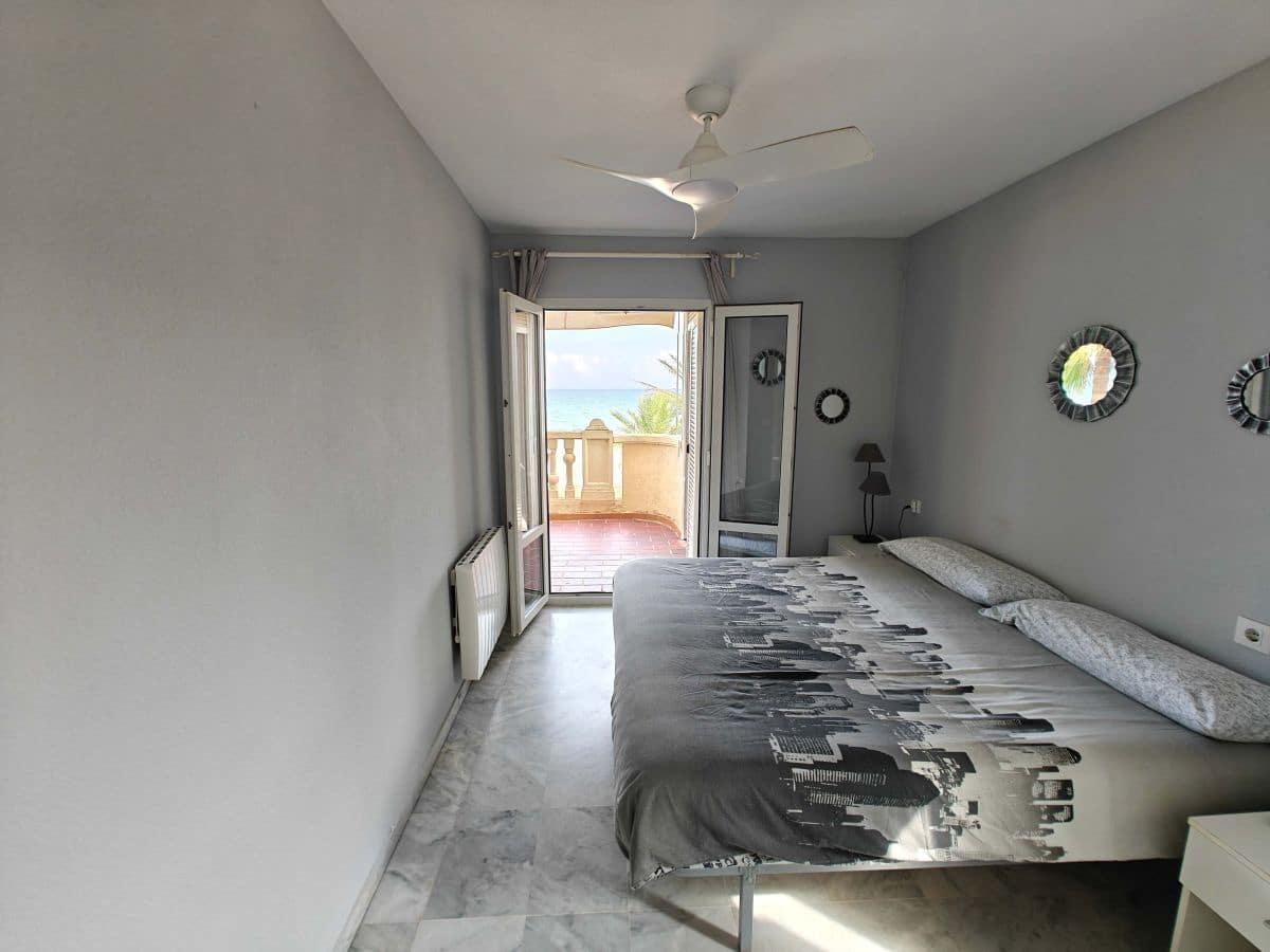 2 soverom Leilighet til leie i Denia med svømmebasseng garasje - € 950 (Ref: 5453103)