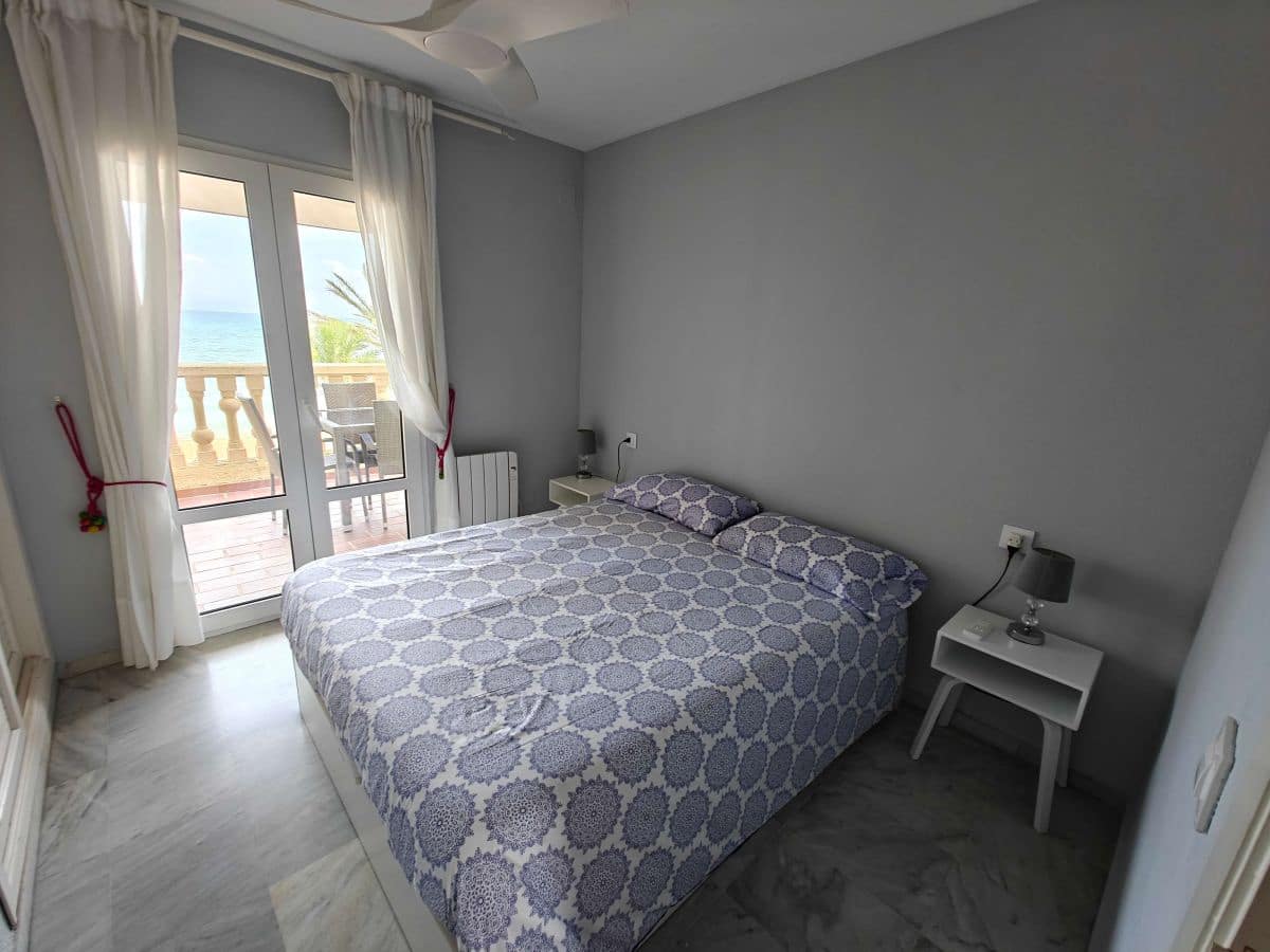 2 soverom Leilighet til leie i Denia med svømmebasseng garasje - € 950 (Ref: 5453103)