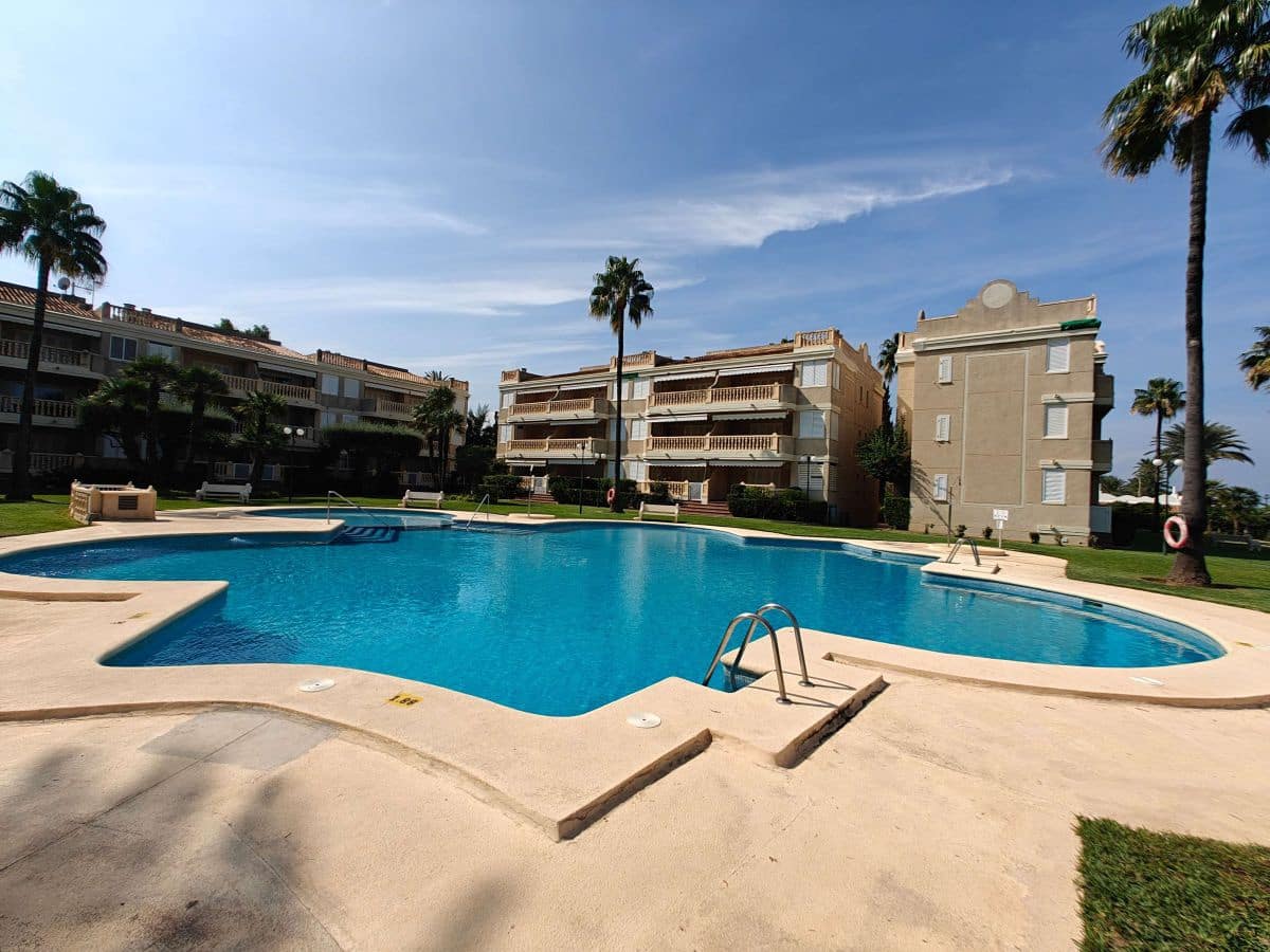 2 soverom Leilighet til leie i Denia med svømmebasseng garasje - € 950 (Ref: 5453103)