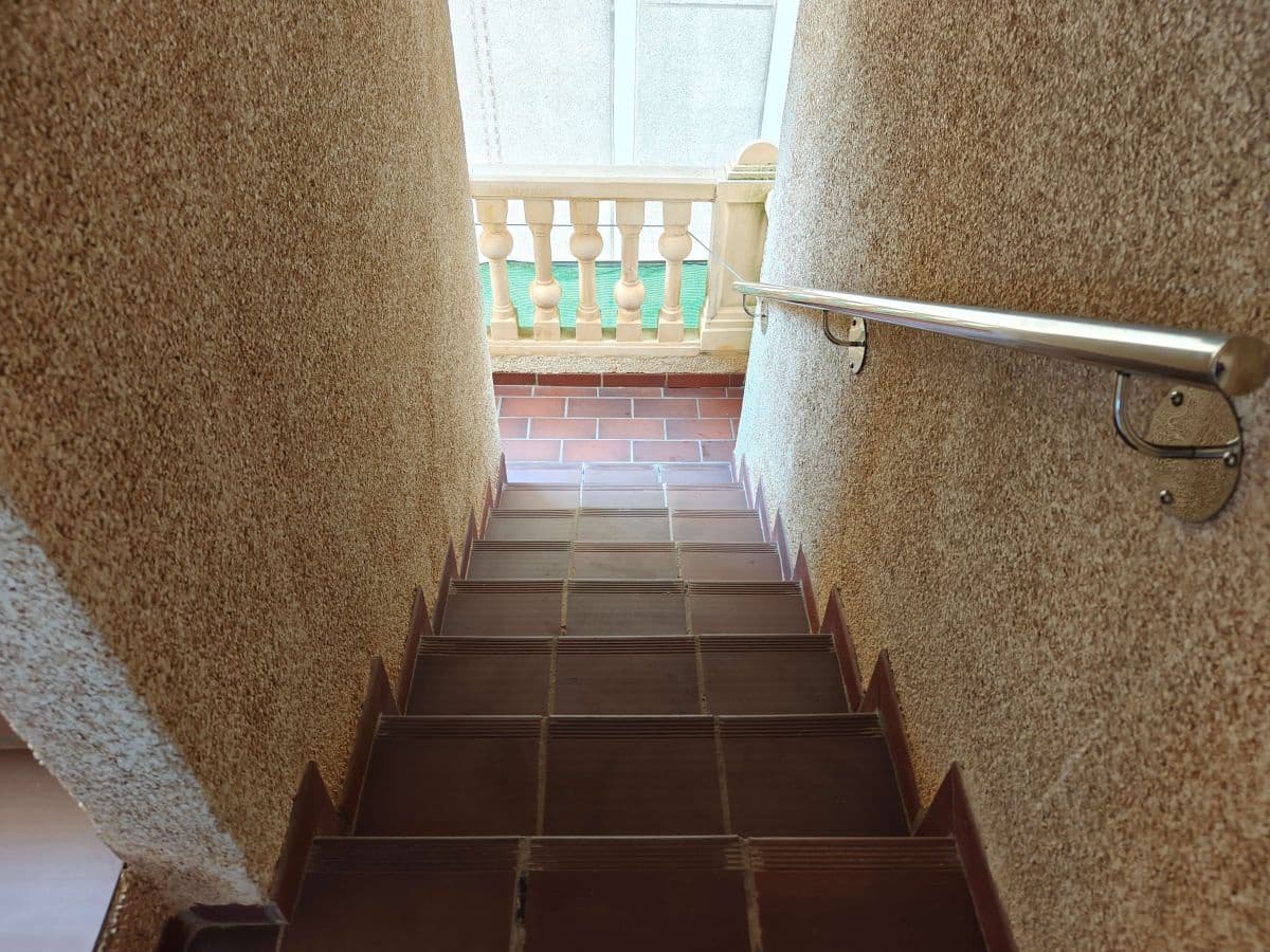 2 soverom Leilighet til leie i Denia med svømmebasseng garasje - € 950 (Ref: 5453103)