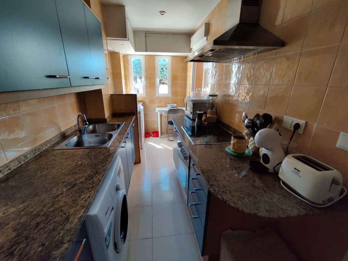 3 soveværelse Lejlighed til leje i Denia med swimmingpool garage - € 785 (Ref: 5704352)