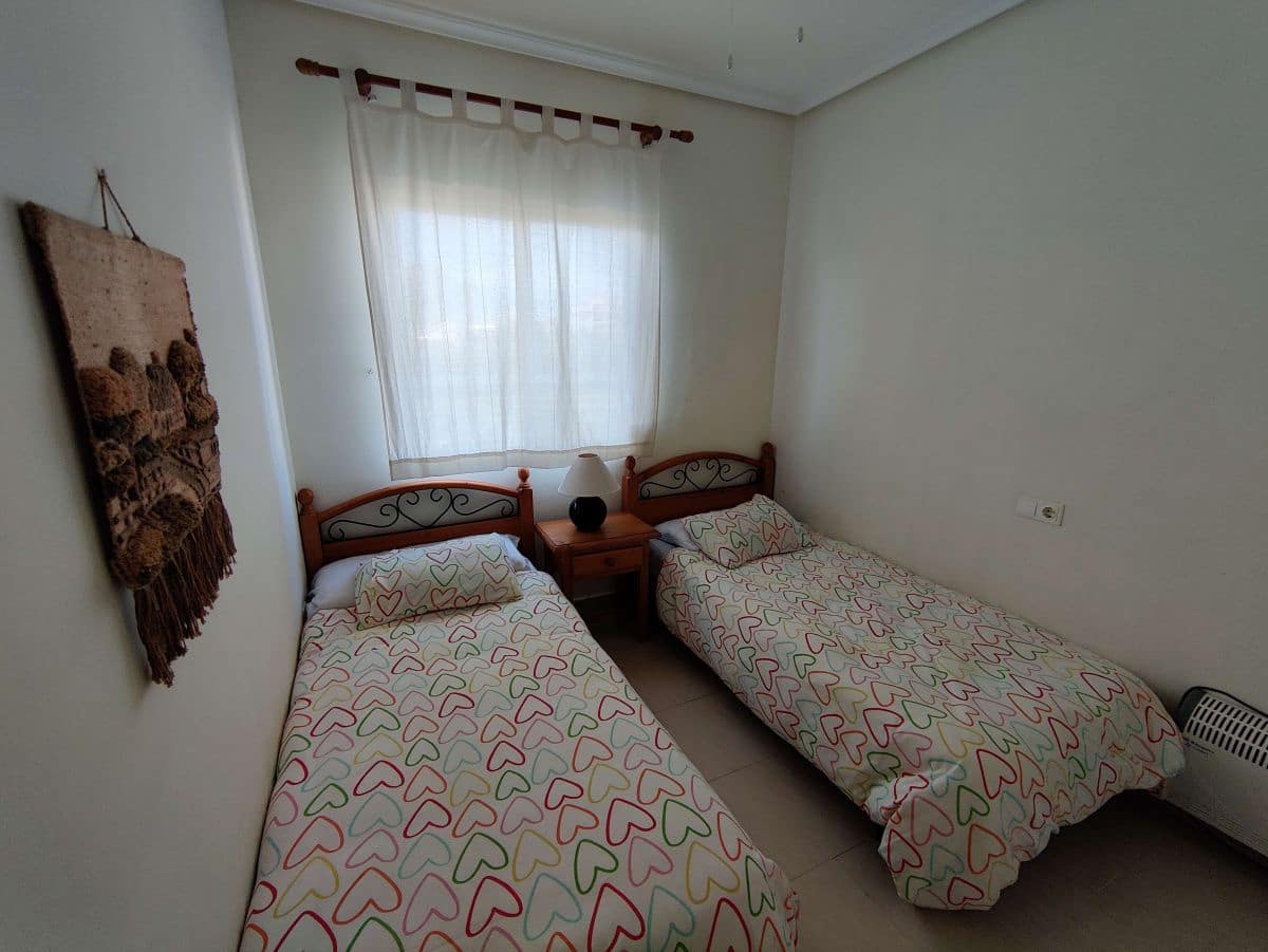 3 soveværelse Lejlighed til leje i Denia med swimmingpool garage - € 785 (Ref: 5704352)