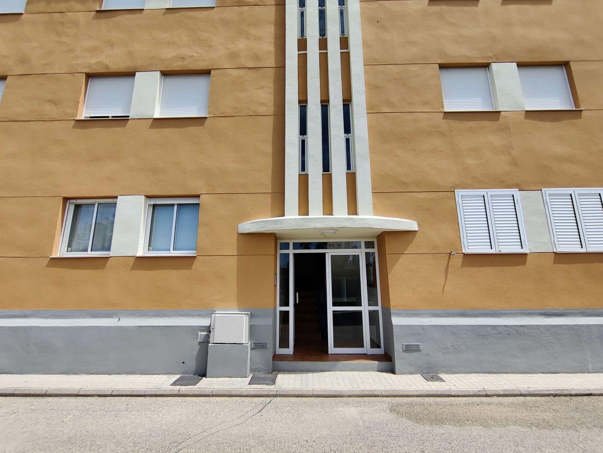 3 soveværelse Lejlighed til leje i Denia med swimmingpool garage - € 785 (Ref: 5704352)