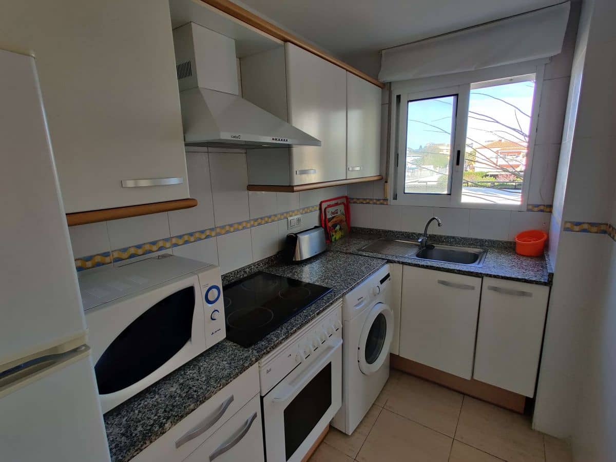 2 sypialnia Apartament do wynajęcia w Denia z basenem garażem - 750 € (Ref: 5806754)