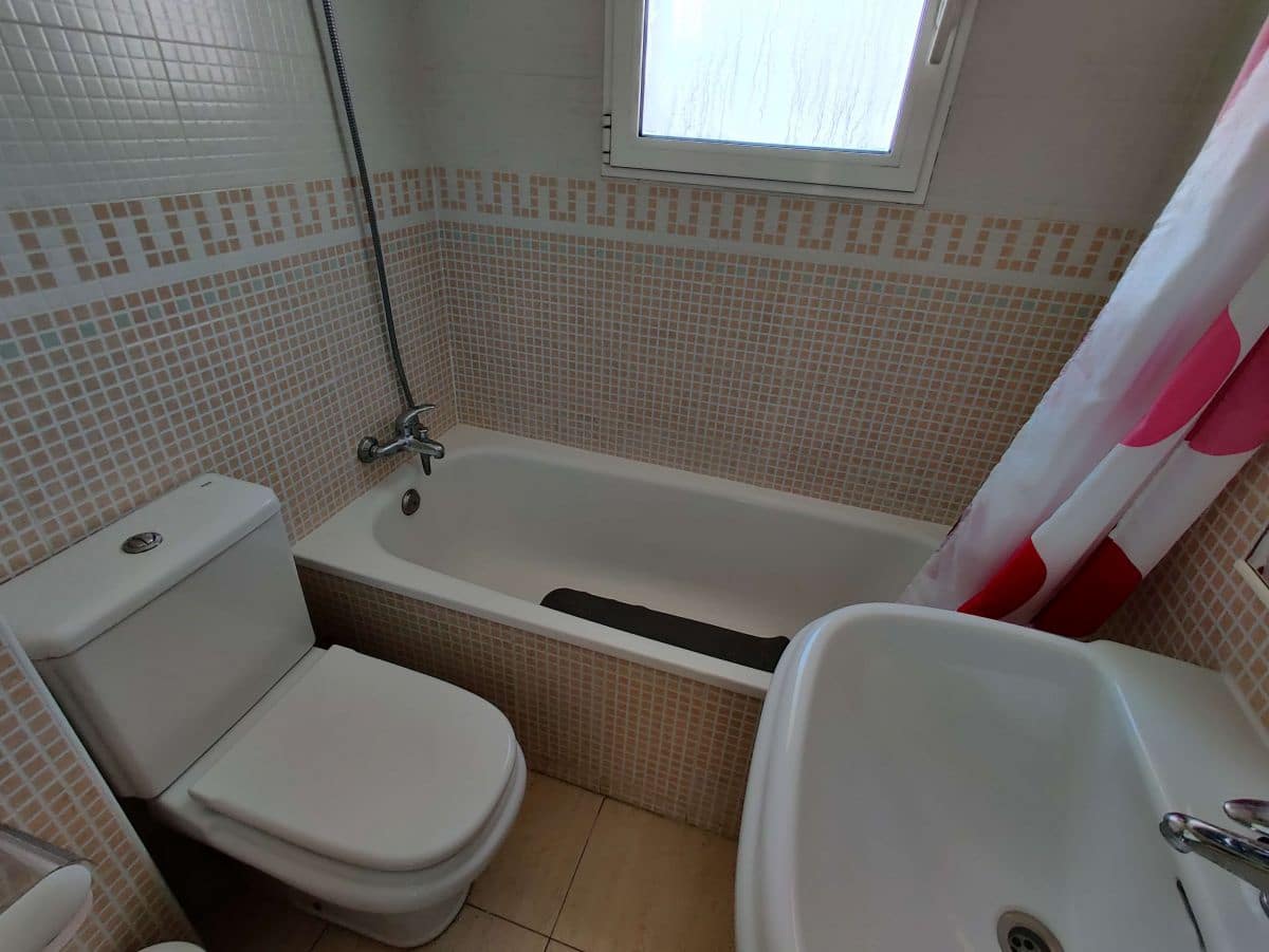 2 soverom Leilighet til leie i Denia med svømmebasseng garasje - € 750 (Ref: 6446769)