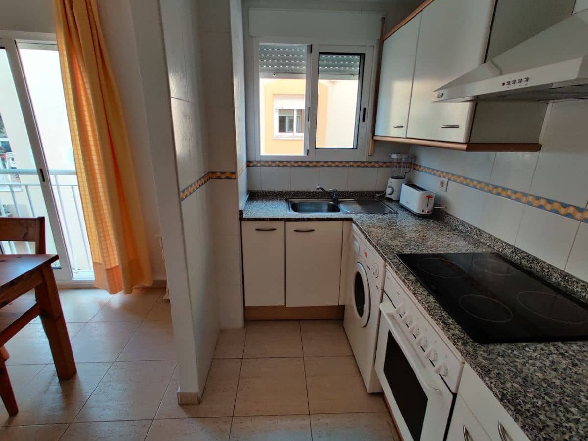 2 soverom Leilighet til leie i Denia med svømmebasseng garasje - € 750 (Ref: 6446769)