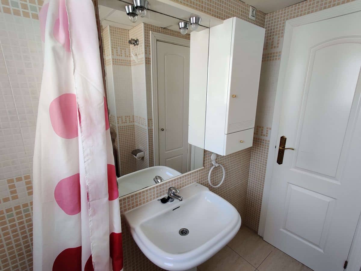 2 soverom Leilighet til leie i Denia med svømmebasseng garasje - € 750 (Ref: 6446769)