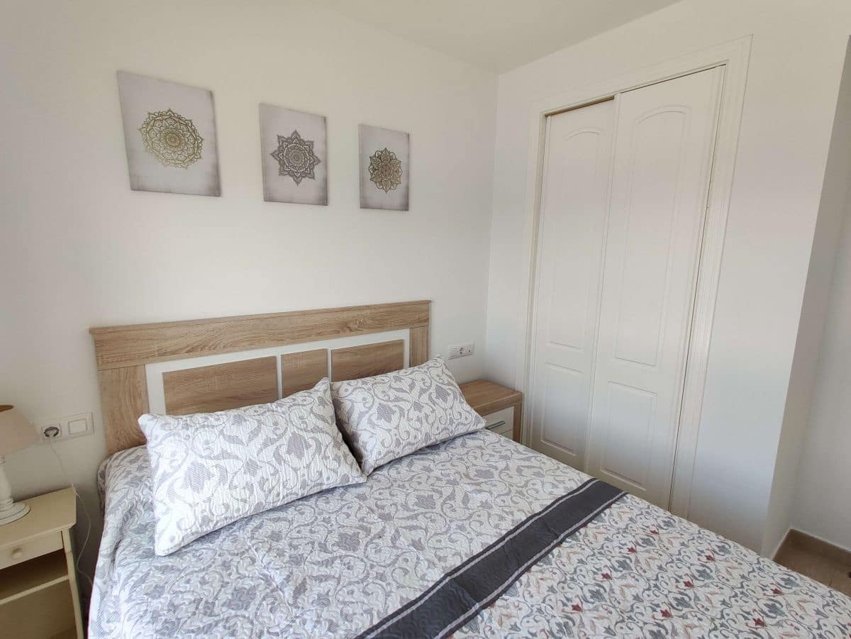 2 soverom Leilighet til leie i Denia med svømmebasseng garasje - € 750 (Ref: 6446769)