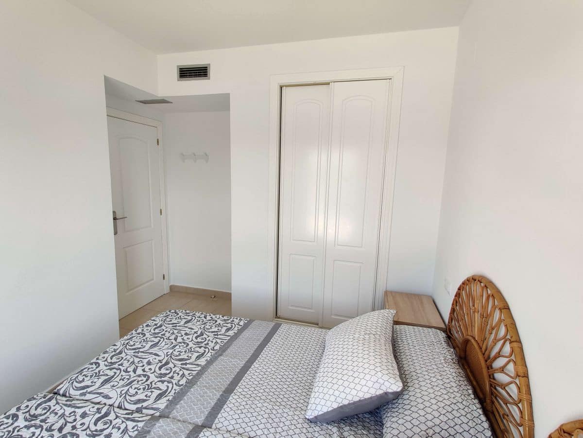 2 soverom Leilighet til leie i Denia med svømmebasseng garasje - € 750 (Ref: 6446769)