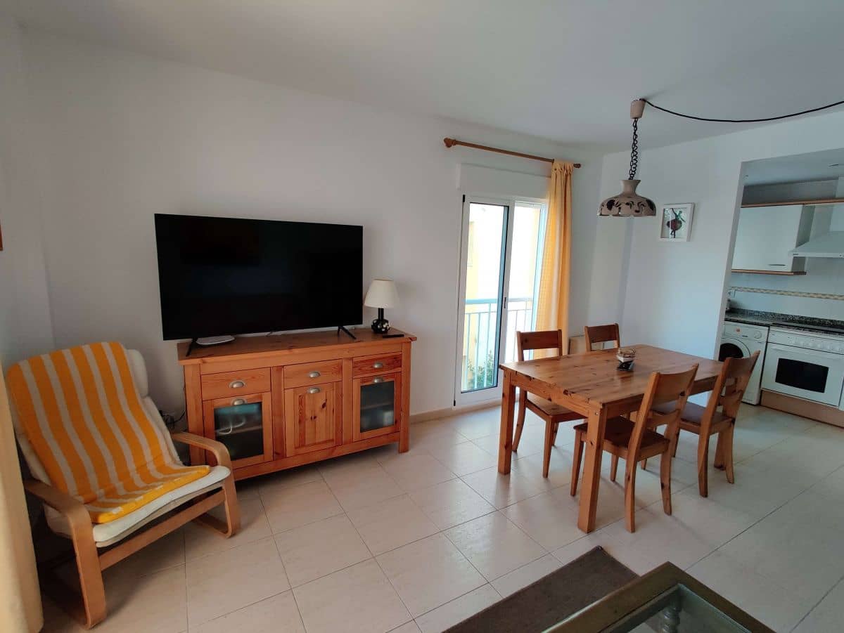 2 soverom Leilighet til leie i Denia med svømmebasseng garasje - € 750 (Ref: 6446769)