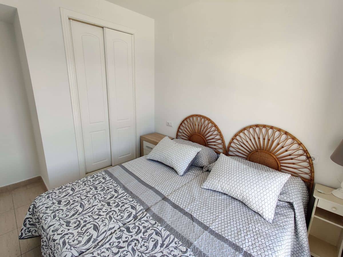 2 soverom Leilighet til leie i Denia med svømmebasseng garasje - € 750 (Ref: 6446769)