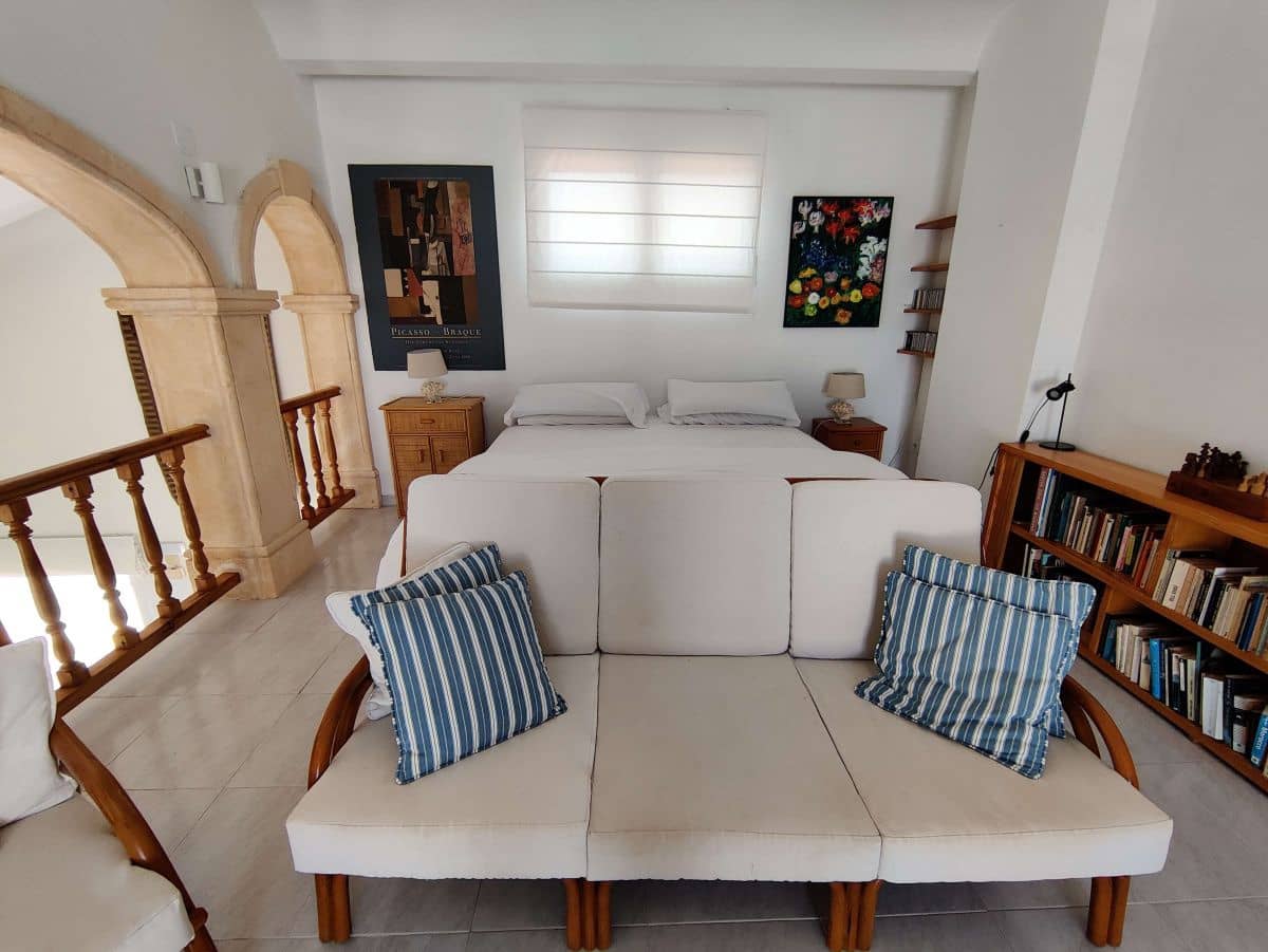 3 bedroom Penthouse for rent in Denia with pool garage - € 2,000 (Ref: 7593950)