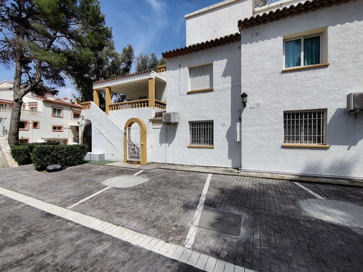 3 bedroom Penthouse for rent in Denia with pool garage - € 2,000 (Ref: 7593950)